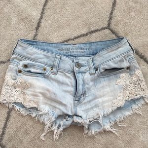 American eagle light blue denim stretch short shorts